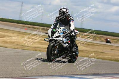 media/Apr-26-2024-TrackDaz (Fri) [[c4b677d280]]/B Group/120pm (Wheelie Bump)/